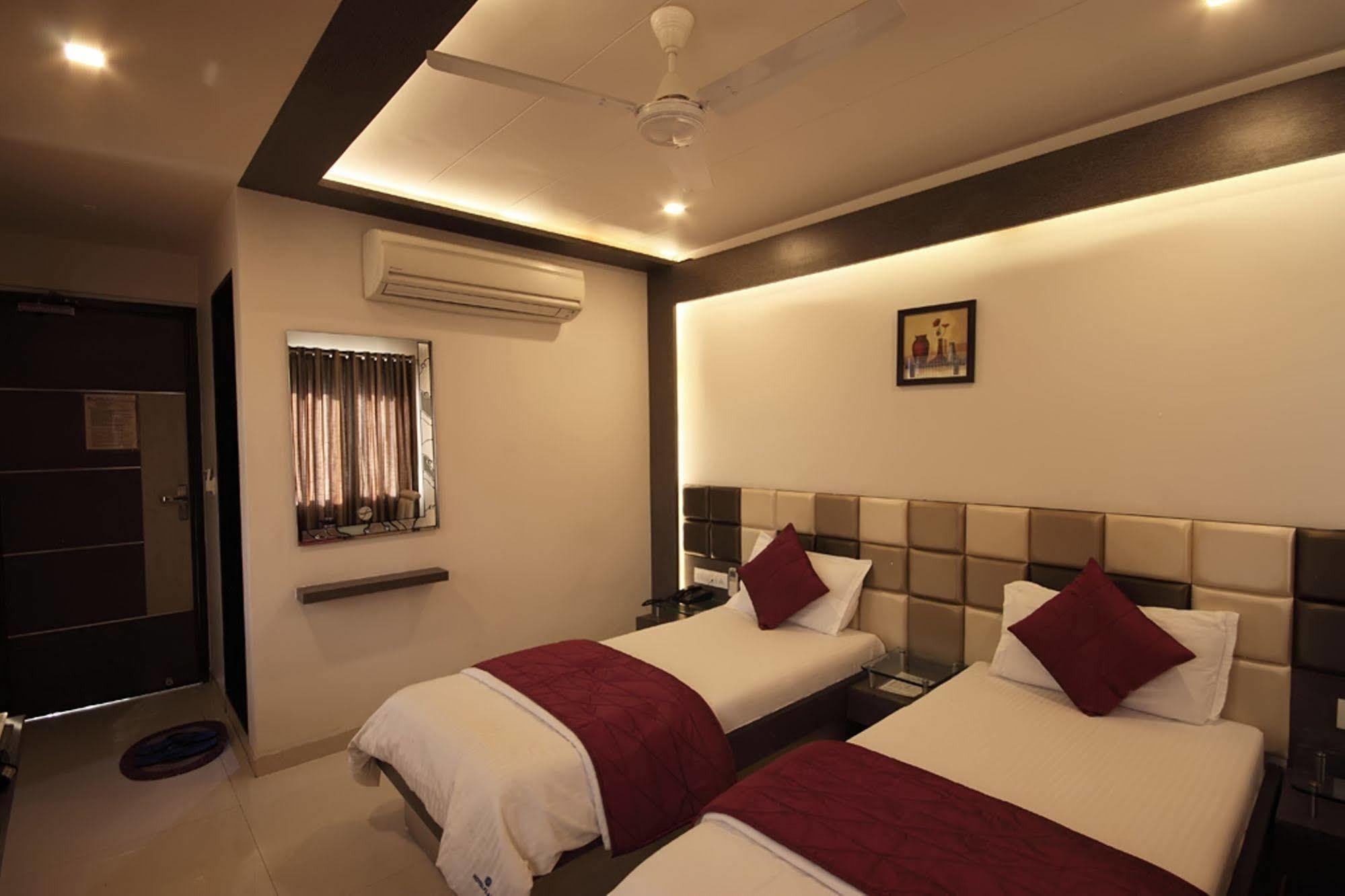 Hotel Flair Inn Ahmedabad Luaran gambar